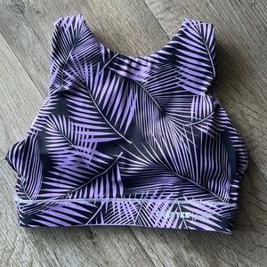 Chestee sports bra from barbell box